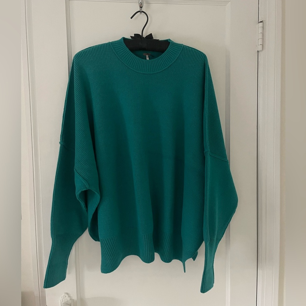 Brand Nee w/Tags: Free People Easy Street Tunic Sweater